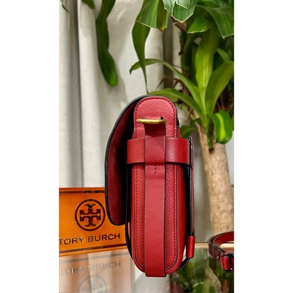 ♦️♦️ TORY BURCH AUTHENTIC DEEP RED ALASTAIR RUNWAY SADDLE BAG ♦️♦️ - Picture 4 of 16